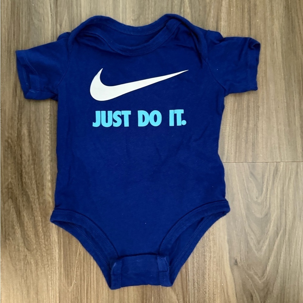 Nike Baby “Just Do It “ Navy Blue Onesie Bodysuit size 3/6M